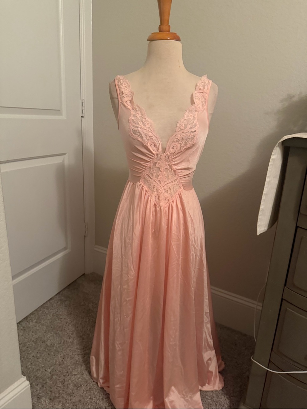 Vintage Elegant Lace Bodice Pink Maxi Dress